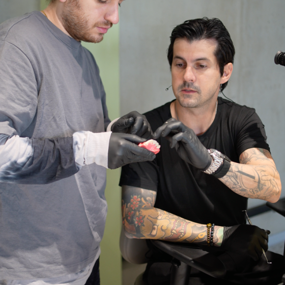 Dr. Thiago Ottoboni Course Photo