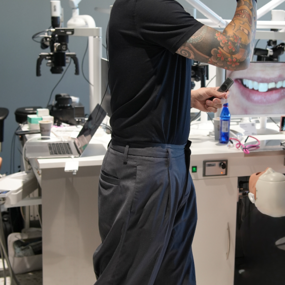 Dr. Thiago Ottoboni Course Photo