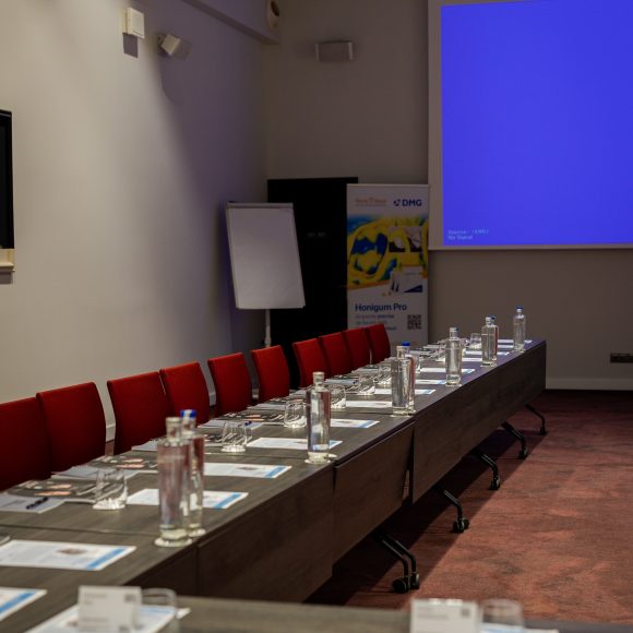 Dr. Lukas Lassmann II Course Photo Gallery
