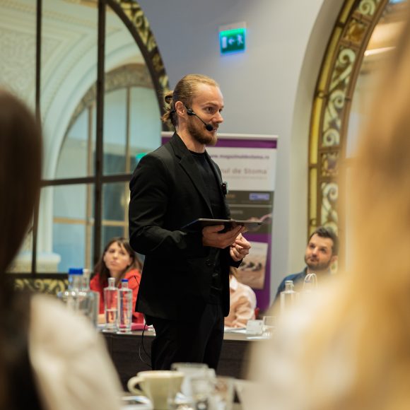 Dr. Lukas Lassmann II Course Photo Gallery