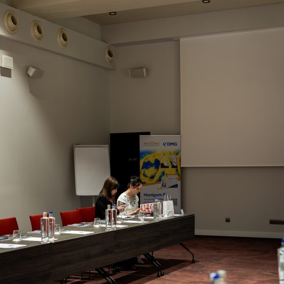 Dr. Lukas Lassmann II Course Photo Gallery
