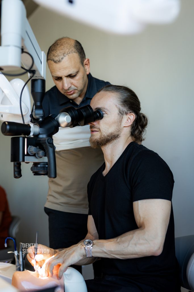 Dr. Lukas Lassmann