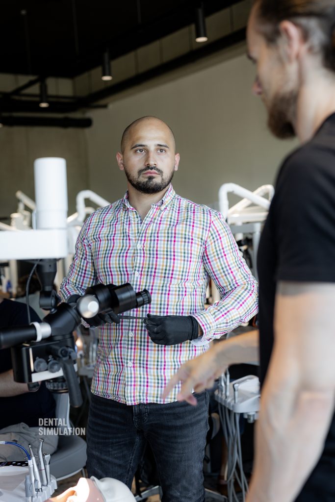 Dr. Lukas Lassmann