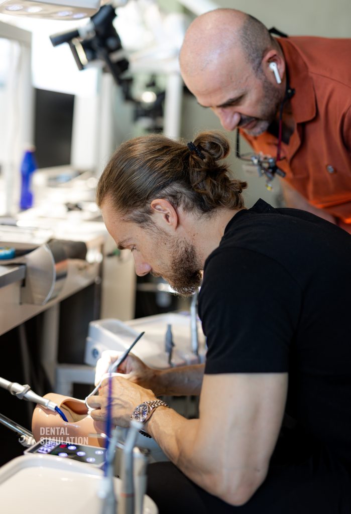 Dr. Lukas Lassmann