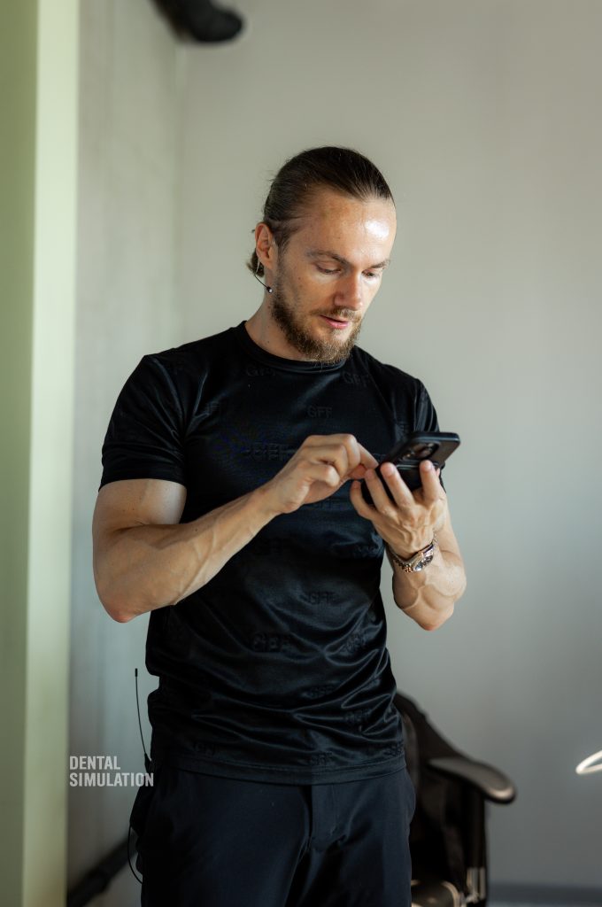Dr. Lukas Lassmann