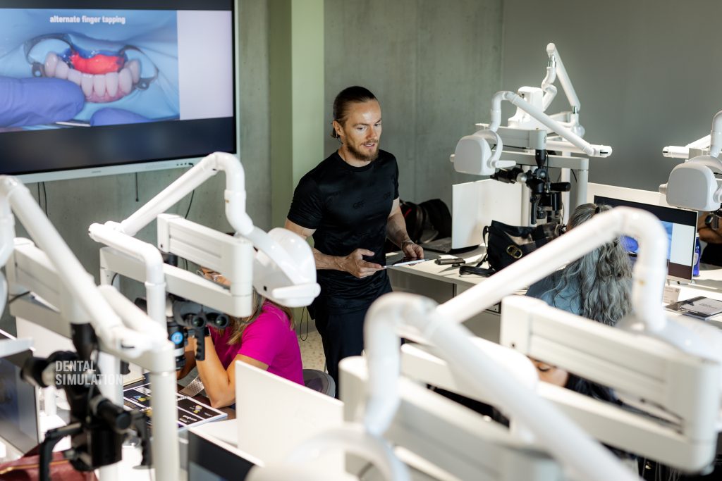 Dr. Lukas Lassmann