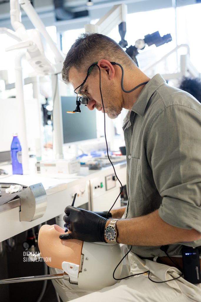 Dr. Lukas Lassmann